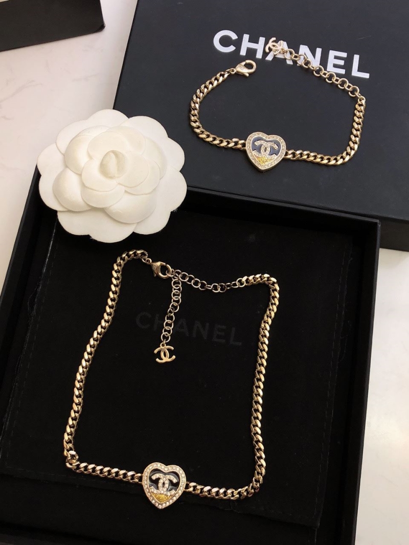 Ch**el necklaces